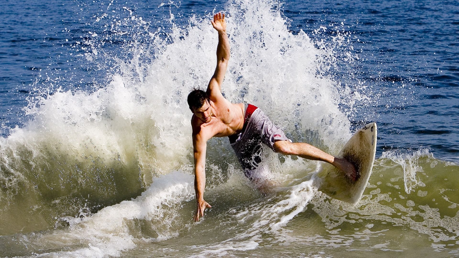 开云下载-格列兹曼状态火热，国际米兰最后时刻击败爱尔兰，一场战术与意志的双重交响