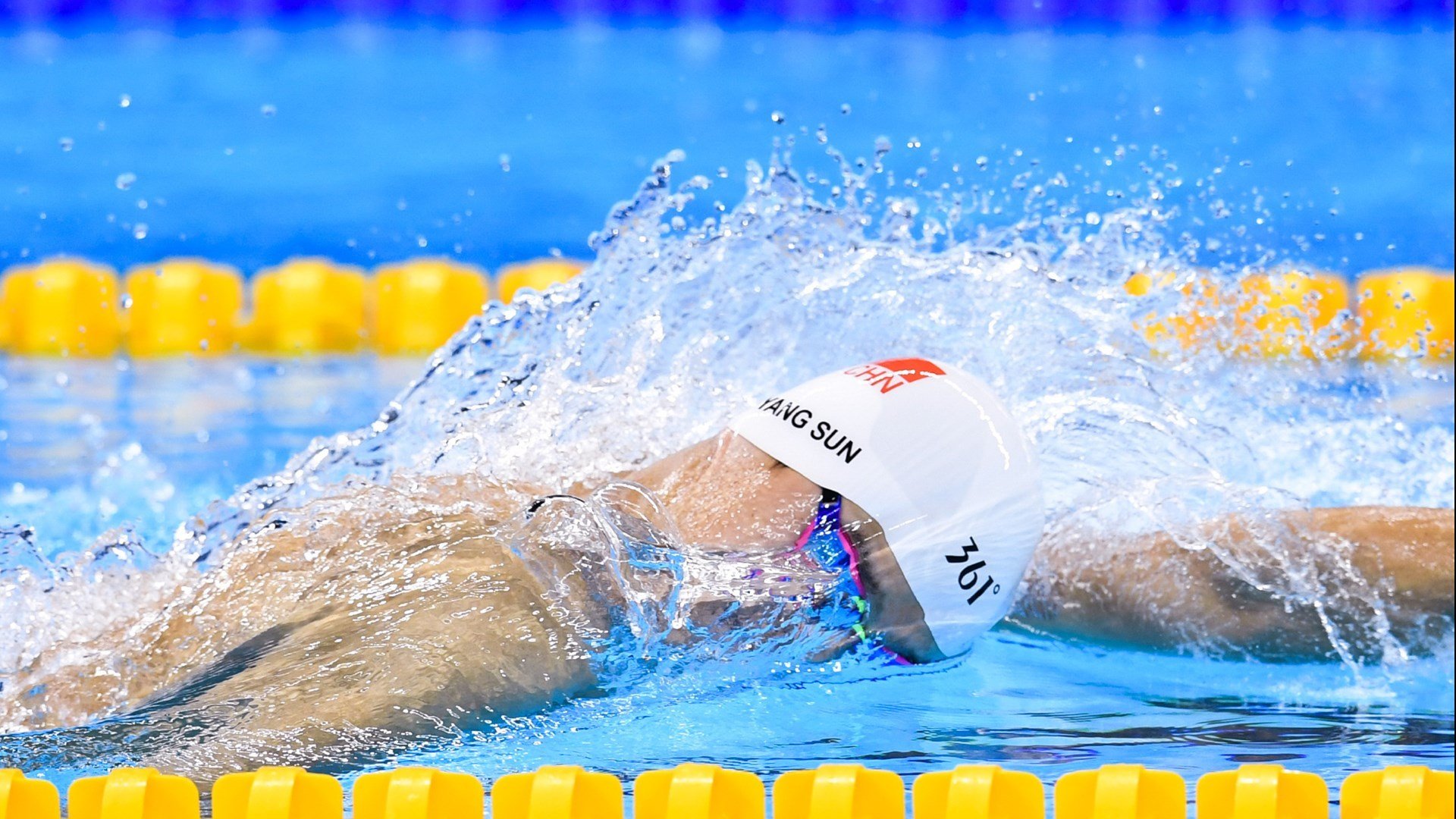 马克西绝杀背后,广东队与掘金队,一场跨越篮球本质的对话